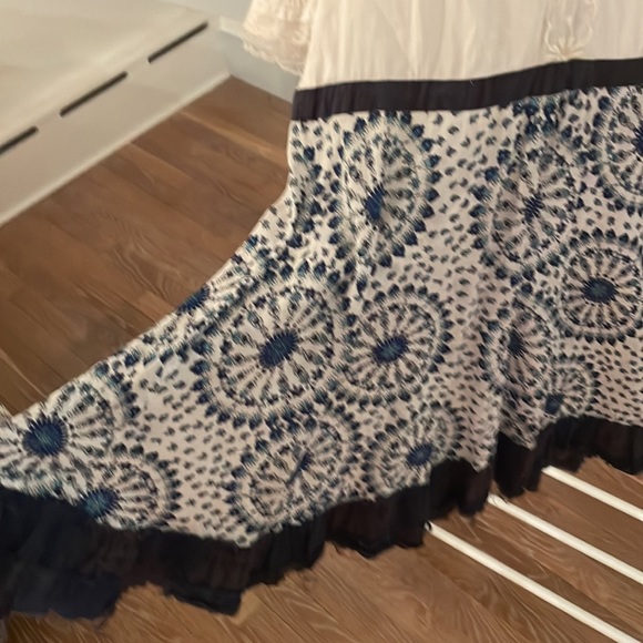 Free People, circa 2008. Adorable Mini Dress. - Picture 7 of 8